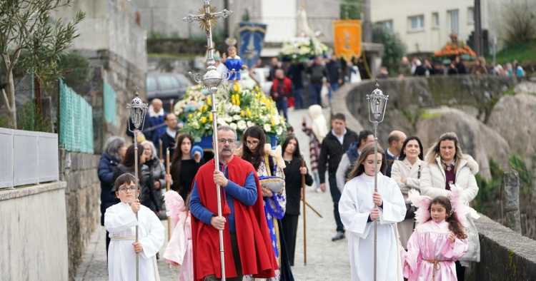 Braga: Procissão em honra de São Brás percorreu ruas de Tebosa
