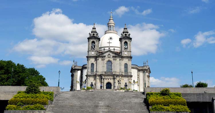 Santuário do Sameiro celebra missa animada pelos Arautos do Evangelho