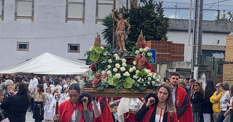 Braga: Fiéis honraram Nossa Sr.ª da Graça na Majestosa Procissão dos Rosários