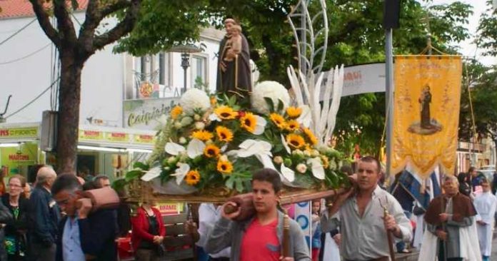 amares
