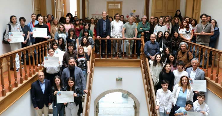 Alunos de Vila Verde premiados na inauguração da exposição “A Bienal na Escola”