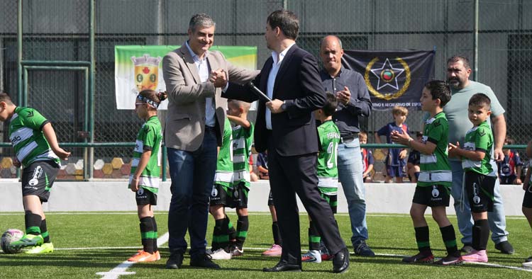 Braga: Novo relvado sintético reforça condições do Polidesportivo de Esporões