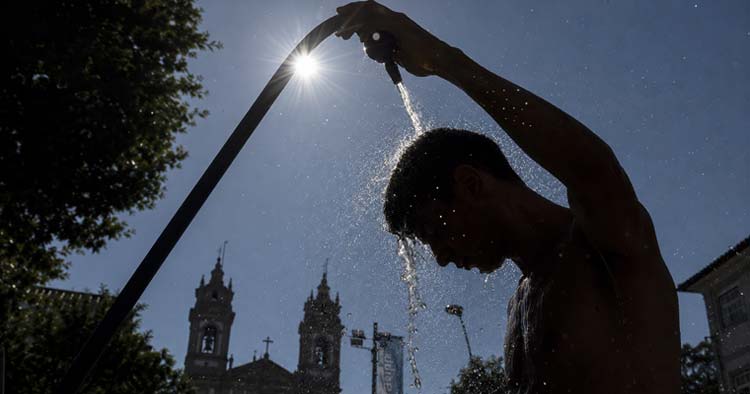 Braga entra em aviso vermelho devido ao calor extremo até domingo