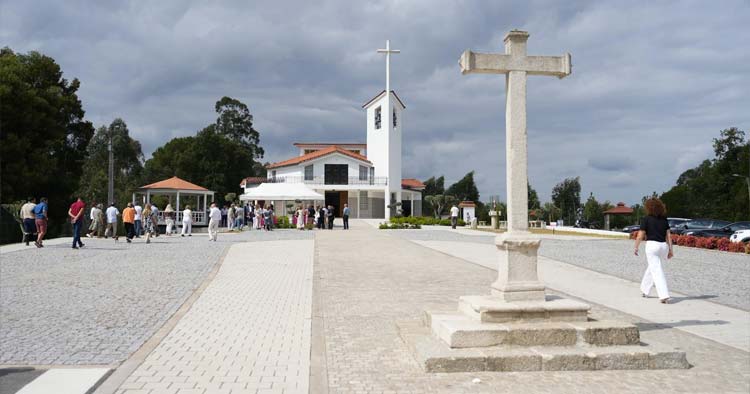 Famalicão inaugura requalificação do Largo e Rua de Santa Luzia em Requião