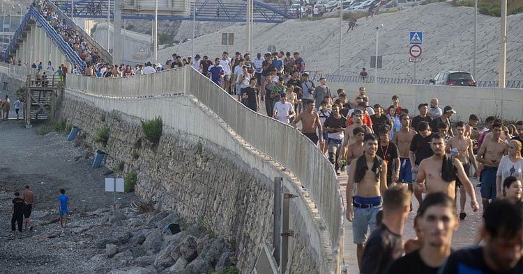 Itália suspende Schengen com Espanha após crise migratória em Ceuta